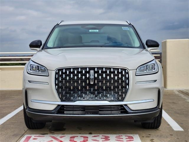 Photo of 2024 CERAMIC PEARL MET 3C Lincoln Corsair