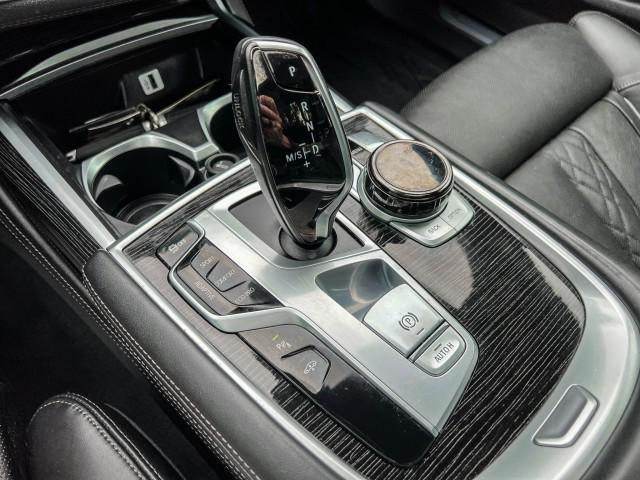 Photo of 2018 Jet Black BMW 750