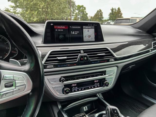 Photo of 2018 Jet Black BMW 750
