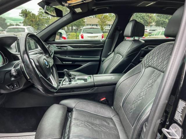 Photo of 2018 Jet Black BMW 750