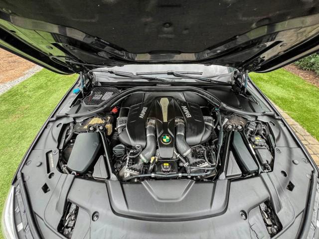 Photo of 2018 Jet Black BMW 750
