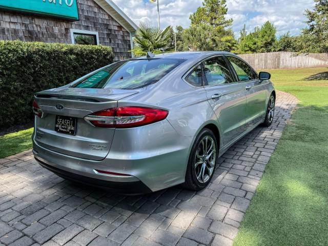 Photo of 2020 Iconic Silver Metallic Ford Fusion