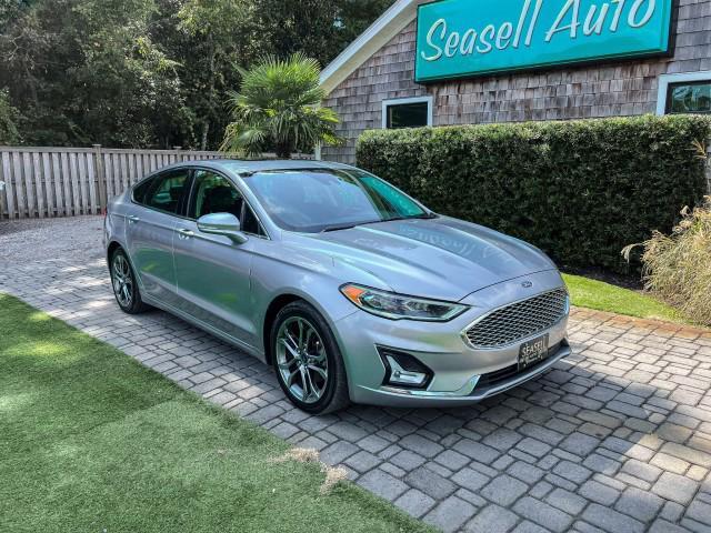 Photo of 2020 Iconic Silver Metallic Ford Fusion