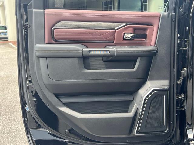 Photo of 2025 Diamond Black Crystal Pearlcoat RAM 2500