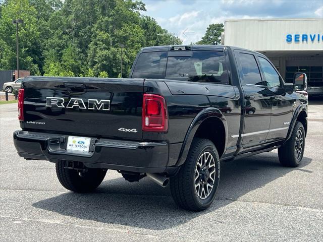 Photo of 2025 Diamond Black Crystal Pearlcoat RAM 2500