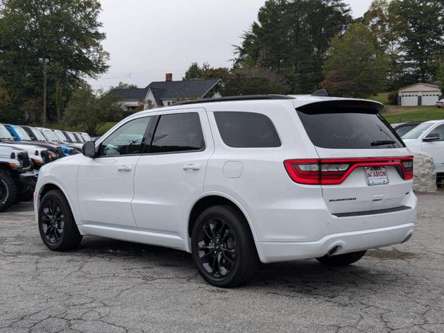 Photo of 2025 White Knuckle Clearcoat Dodge Durango