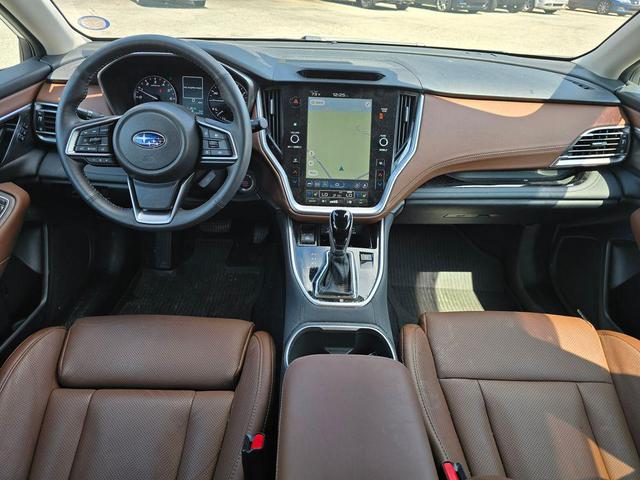 Photo of 2024 Crystal White Pearl Subaru Outback