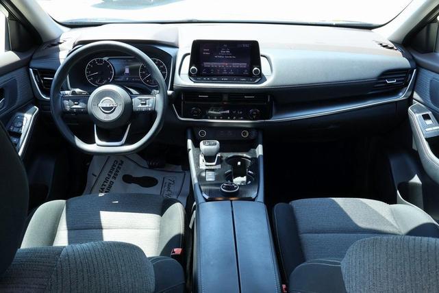 Photo of 2022 Black Nissan Rogue