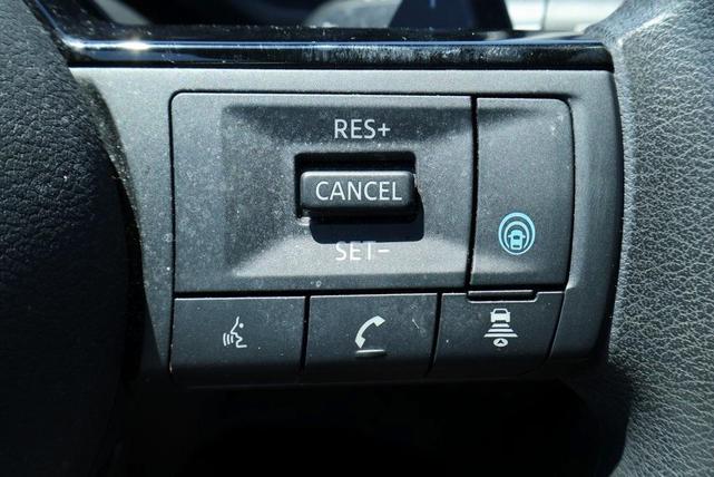 Photo of 2022 Black Nissan Rogue