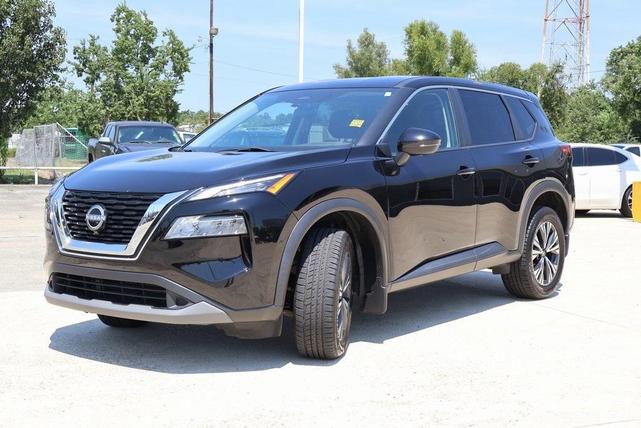 Photo of 2022 Black Nissan Rogue