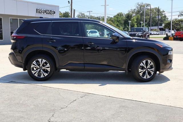 Photo of 2022 Black Nissan Rogue