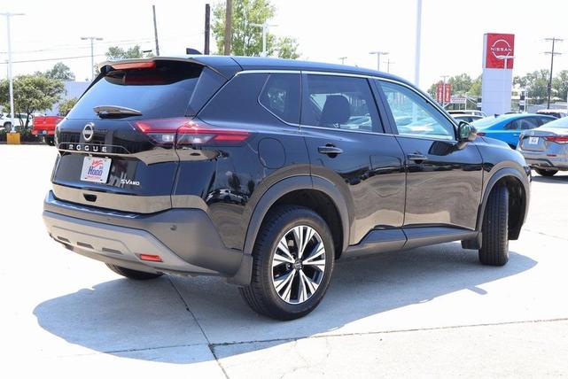 Photo of 2022 Black Nissan Rogue