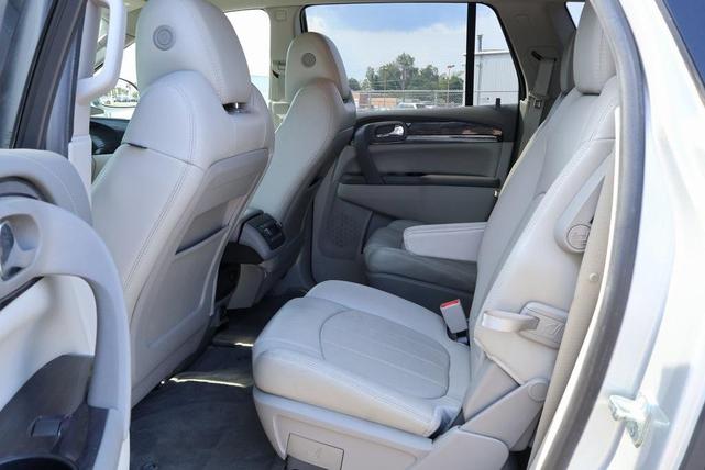 Photo of 2017 Quicksilver Metallic Buick Enclave