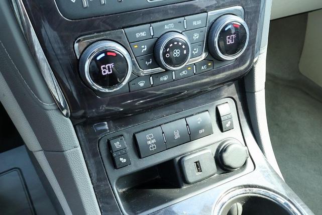 Photo of 2017 Quicksilver Metallic Buick Enclave
