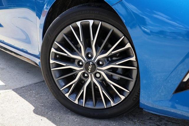 Photo of 2023 Blue Kia Forte