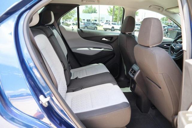 Photo of 2022 Blue Glow Metallic Chevrolet Equinox