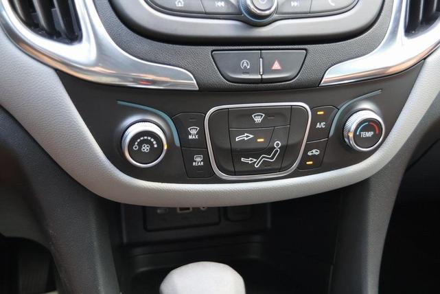 Photo of 2022 Blue Glow Metallic Chevrolet Equinox