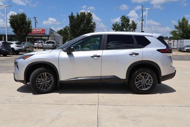Photo of 2025 Brilliant Silver Metallic Nissan Rogue