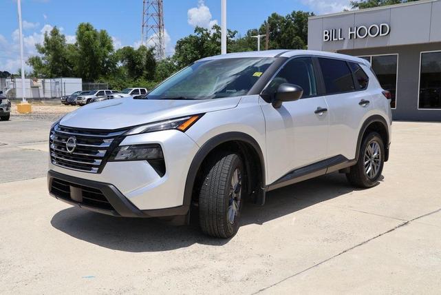 Photo of 2025 Brilliant Silver Metallic Nissan Rogue