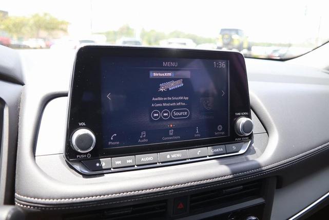 Photo of 2025 Brilliant Silver Metallic Nissan Rogue