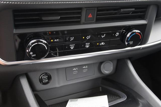 Photo of 2025 Scarlet Ember Nissan Rogue