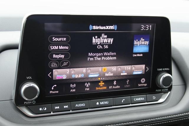 Photo of 2025 Scarlet Ember Nissan Rogue
