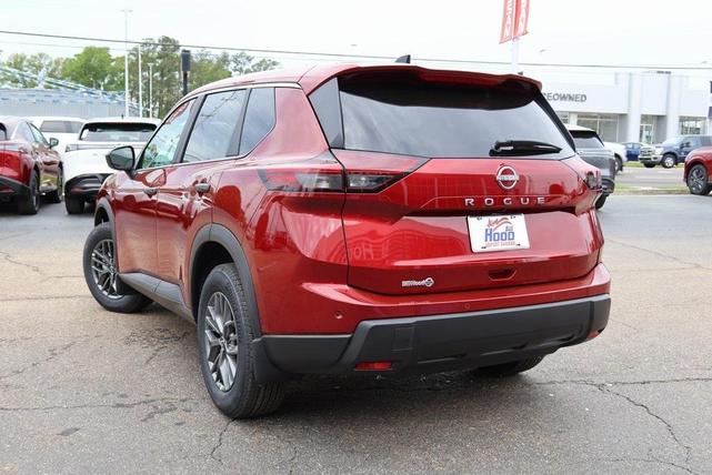 Photo of 2025 Scarlet Ember Nissan Rogue