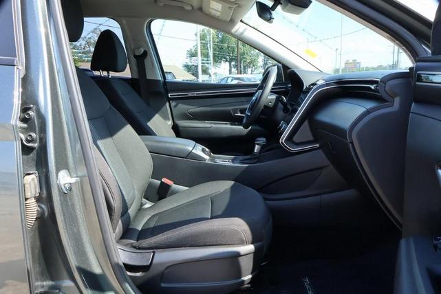 Photo of 2023 Amazon Gray Hyundai TUCSON