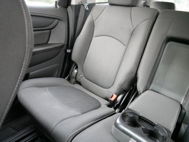 Photo of 2017 Summit White Chevrolet Traverse