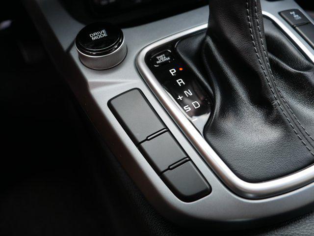 Photo of 2023 Snow White Pearl Kia Seltos