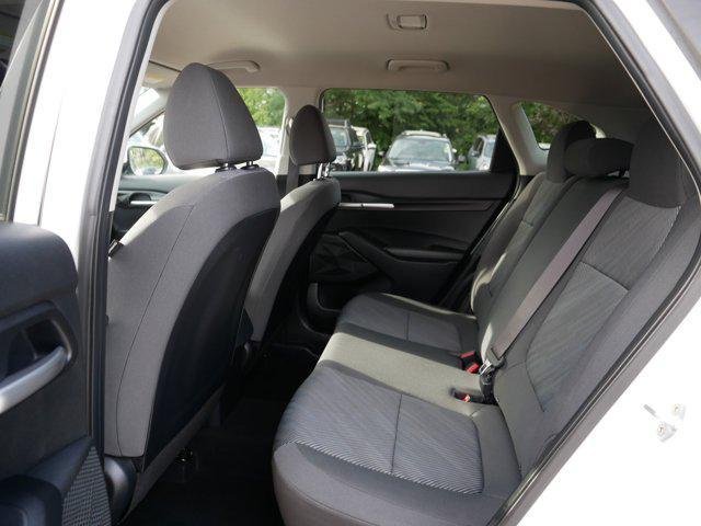 Photo of 2023 Snow White Pearl Kia Seltos