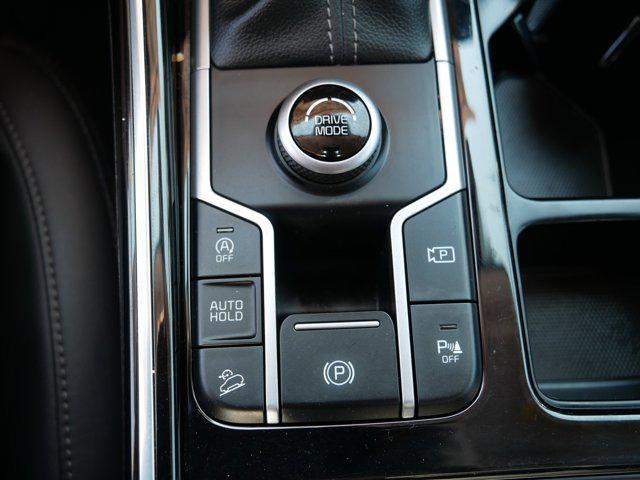 Photo of 2023 Wolf Gray Kia Sorento