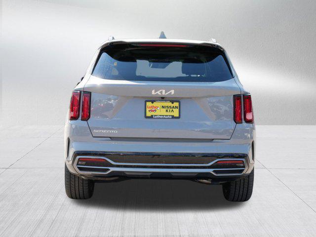 Photo of 2023 Wolf Gray Kia Sorento