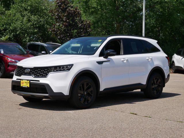 Photo of 2021 Glacial White Pearl Kia Sorento
