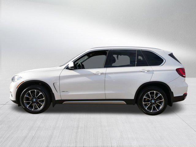 Photo of 2018 Mineral White Metallic BMW X5