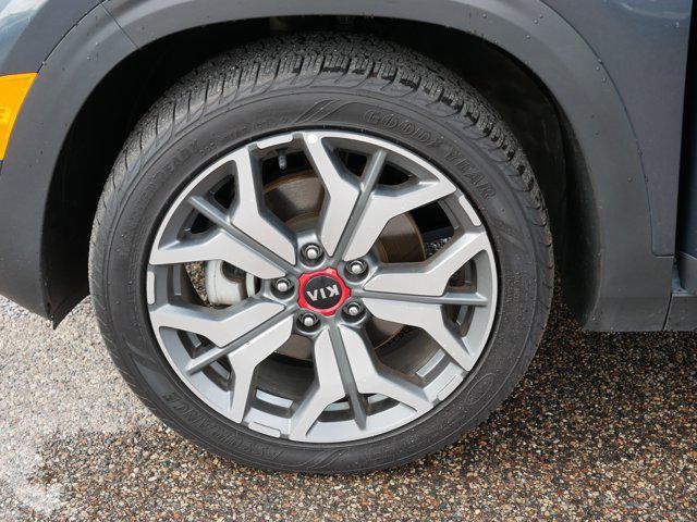 Photo of 2021 Gravity Gray Kia Seltos