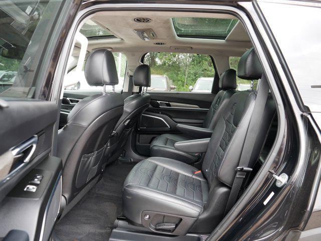 Photo of 2021 Black Copper Kia Telluride