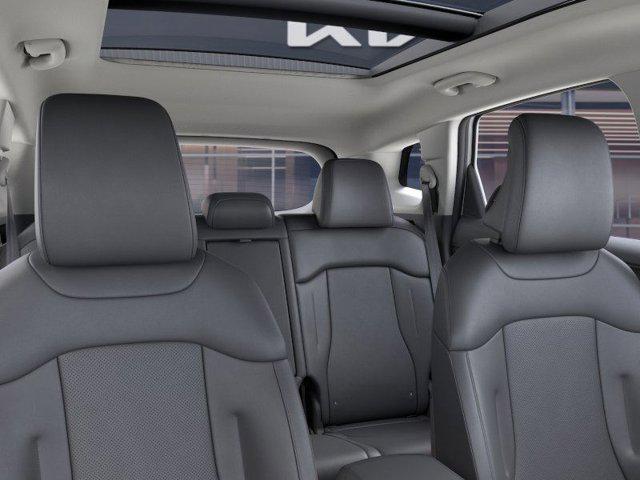 Photo of 2025 Snow White Pearl Kia Sportage Hybrid