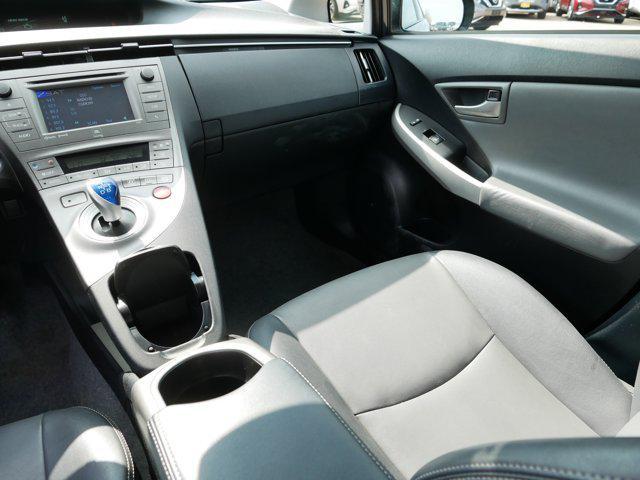 Photo of 2012 Winter Gray Metallic Toyota Prius