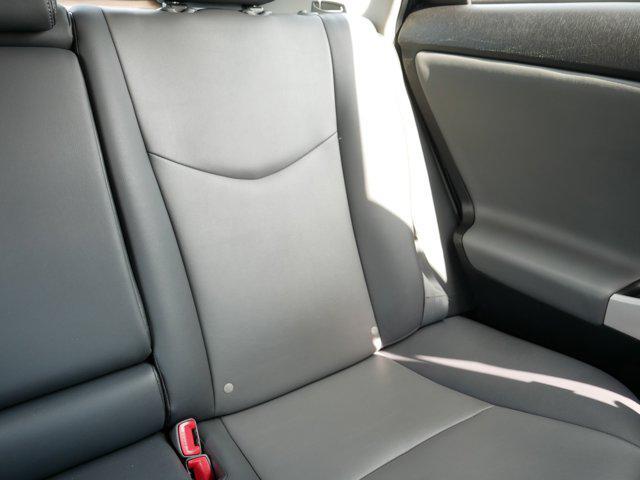 Photo of 2012 Winter Gray Metallic Toyota Prius
