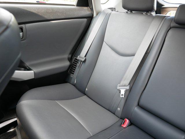 Photo of 2012 Winter Gray Metallic Toyota Prius