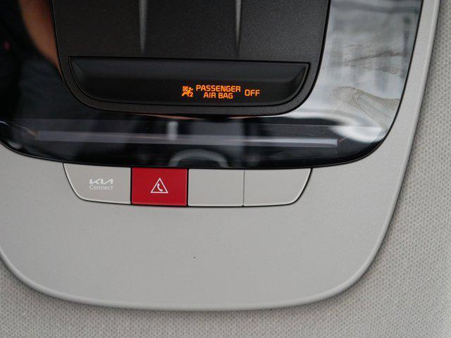 Photo of 2024 Steel Gray Kia Seltos