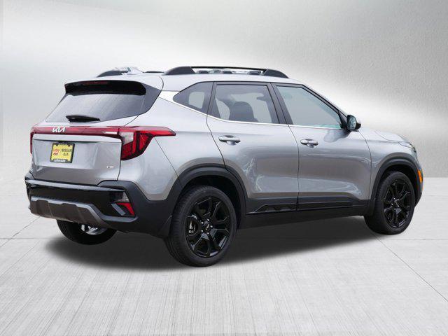 Photo of 2024 Steel Gray Kia Seltos