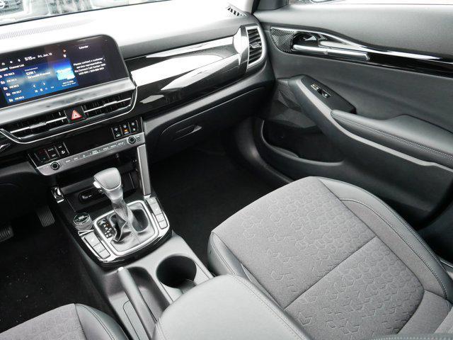 Photo of 2024 Steel Gray Kia Seltos
