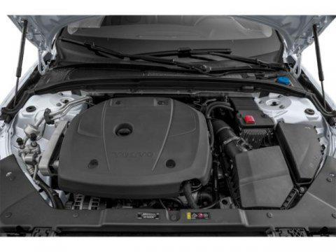 Photo of 2020 Crystal White Pearl Metallic Volvo V60 Cross Country