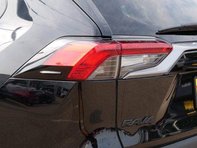 Photo of 2021 Midnight Black Metallic Toyota RAV4 Hybrid
