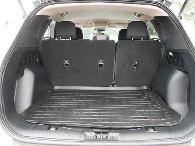 Photo of 2020 Star White Metallic Tri-Coat Ford Escape