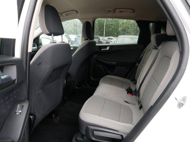 Photo of 2020 Star White Metallic Tri-Coat Ford Escape