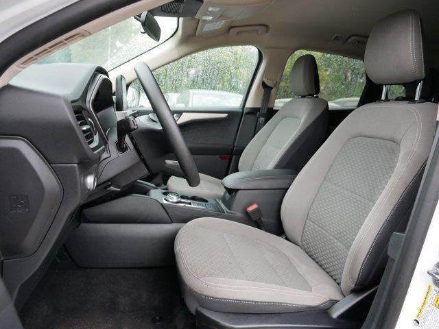 Photo of 2020 Star White Metallic Tri-Coat Ford Escape