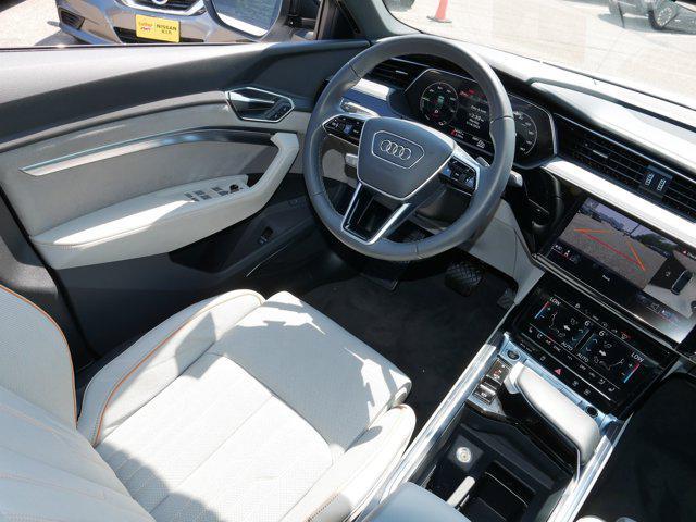 Photo of 2024 Glacier White Metallic Audi Q8 e-tron